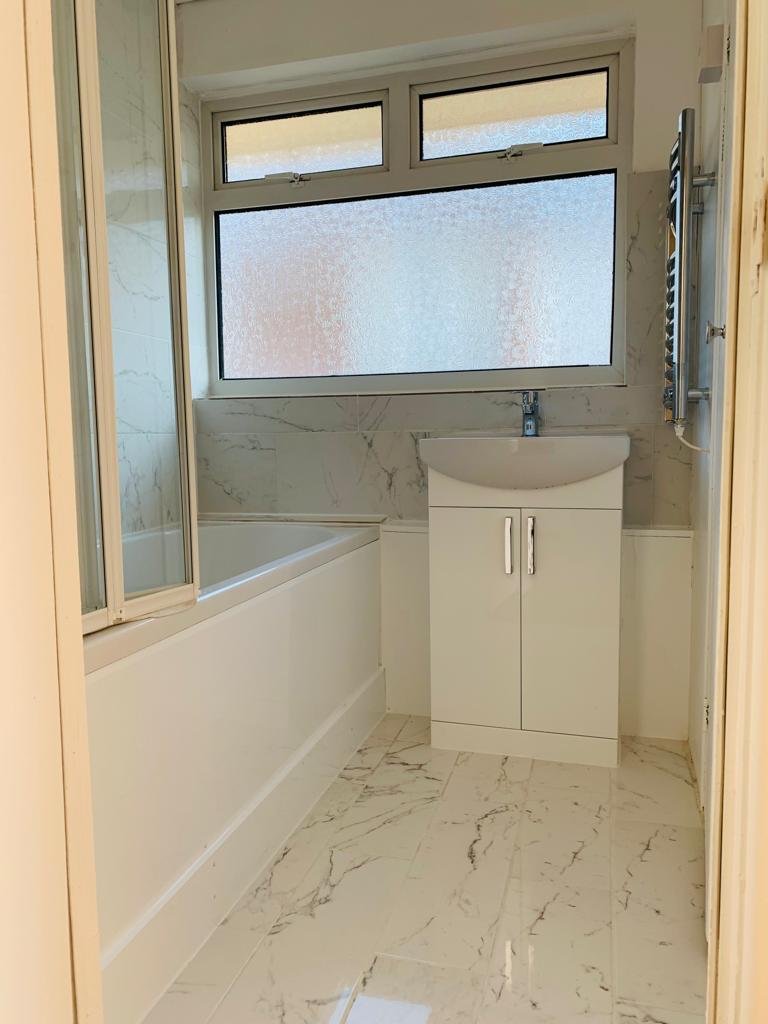 WhatsApp-Image-2023-04-13-at-19.06d.03